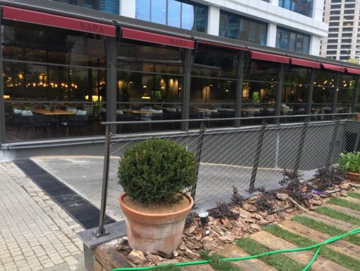 ATAKENT SAPA RESTORAN PASLANMAZ ÇELİK AĞ MESH METAL KORKULUK